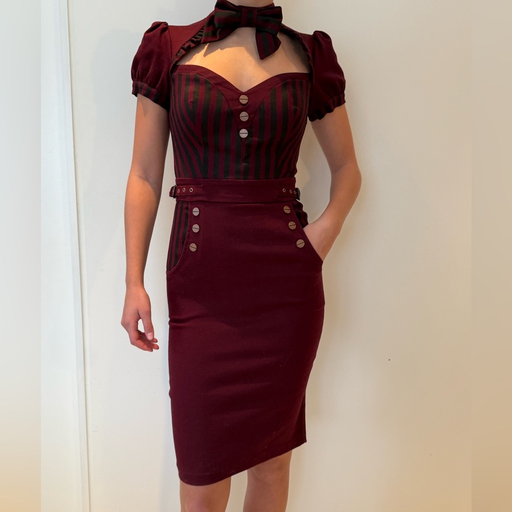 Chic Burgundy Striped dress